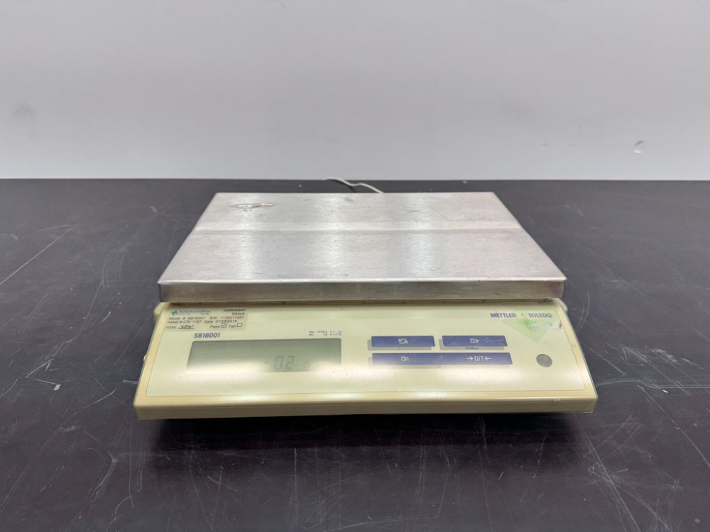 Image of Mettler Toledo SB16001 Digital Scale